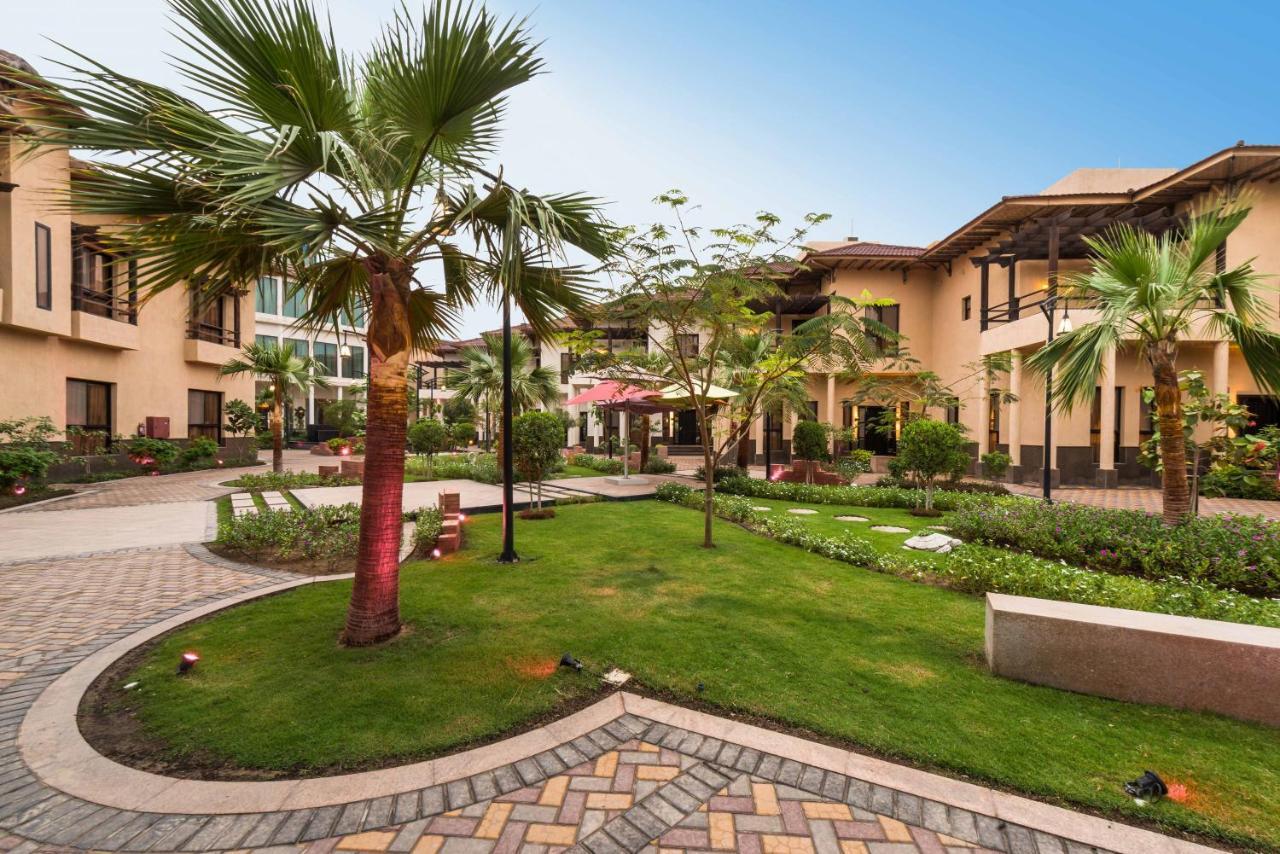 Braira Al Azizya Hotel & Resort Al Khobar Exterior photo